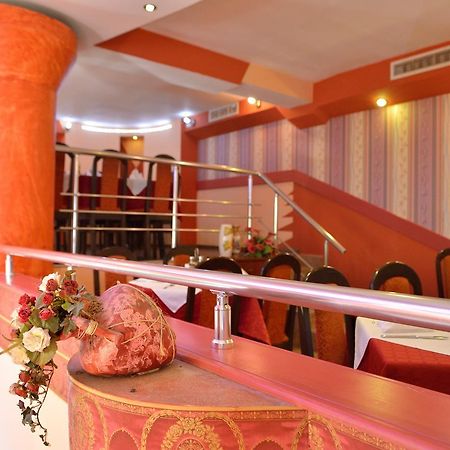 Hotel Restaurant Vodenitsata 베르코비차 외부 사진