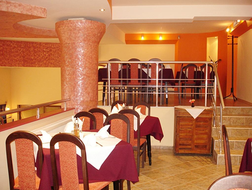 Hotel Restaurant Vodenitsata 베르코비차 외부 사진