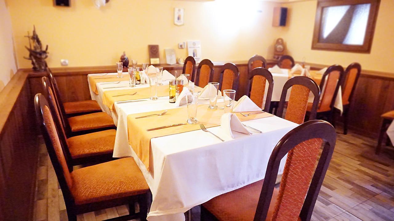 Hotel Restaurant Vodenitsata 베르코비차 외부 사진
